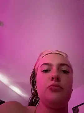 naughtygirl6989's Live Sex Cam Show