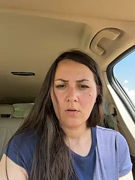 BrunetteNymph's Live Chat Room