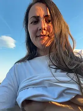 BrunetteNymph's Webcam Show