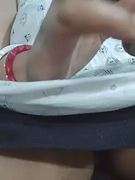 Desi_mona786のライブチャットルーム