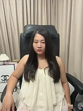 Luckysisi-s' Live Chat Room