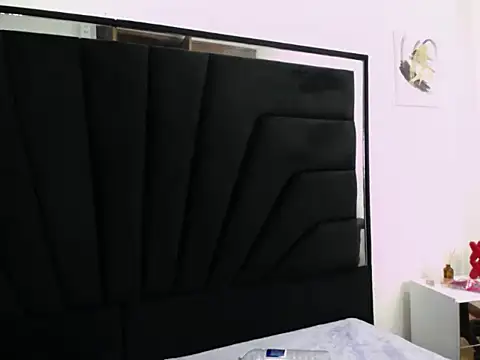 غرفة دردشة SweetVenomMilf المباشرة