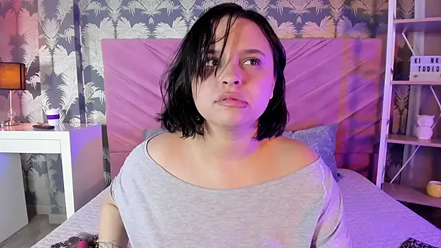 Coolplay_677: онлайн-чат