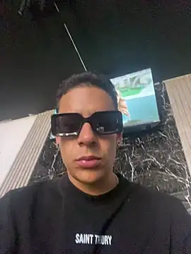jhuan99 élő chatszobája