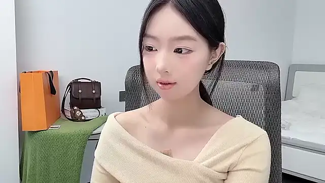 Sala de chat en directo de Yoyo33355