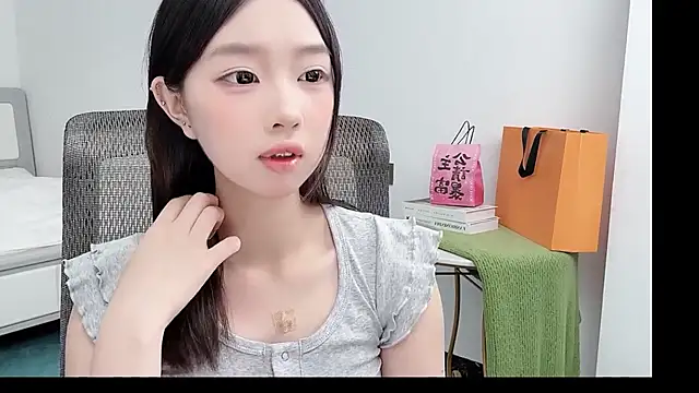 Yoyo33355 Cameră chat live