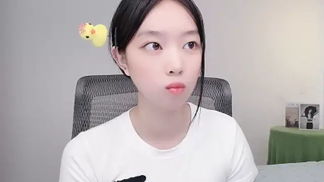 Yoyo33355 Live Chatraum