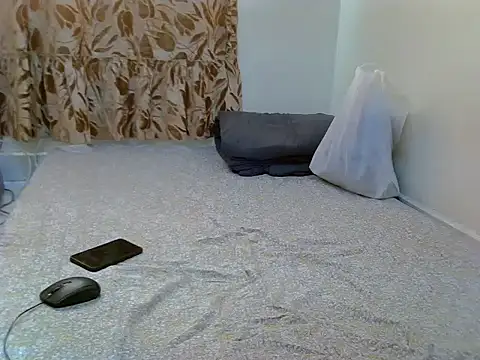 Queen-Emmy Cameră chat live