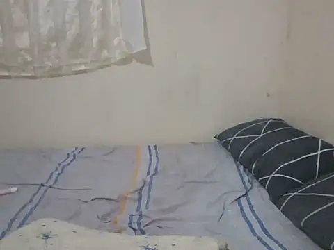 CUTE-MESSY – live chatrum