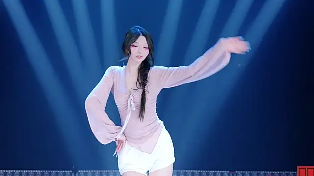 lv-520 现场聊天室