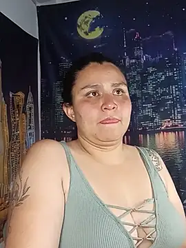 BaddieLuxe_'s Live Chat Room