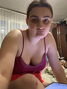 Kp_emilia19 élő chatszobája