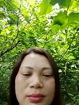 Qie_qir's Live Chat Room
