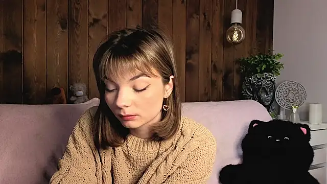 IvoryPesante's Live Chat Room