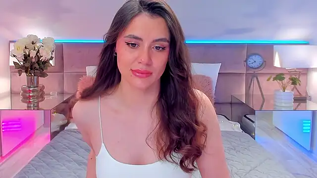 LunaKale Adlı Modelin Canlı Sohbet Odası