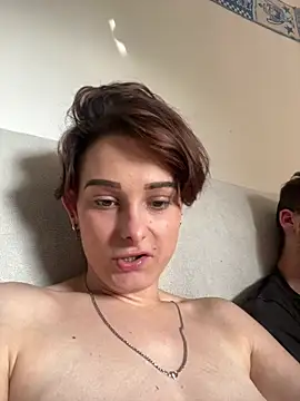 Chat soba uživo modela Quenn667