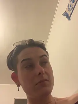 Quenn667 Cameră chat live