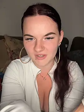 Phòng Chat Trực Tiếp SecretSarah
