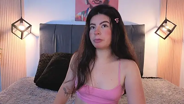 Zafiiroo__1 élő chatszobája