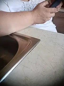 bufnita5 লাইভ চ্যাট রুম