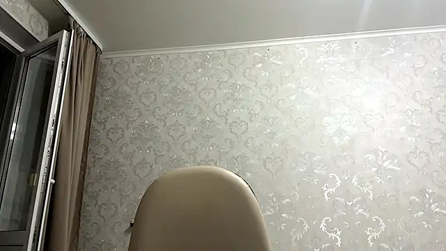 LilowNaxのライブチャットルーム