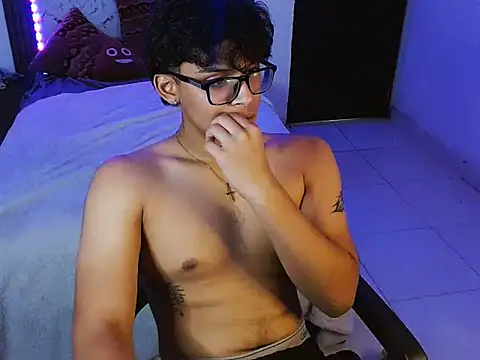 Mr_yisuzz Show Live Cam Tình Dục