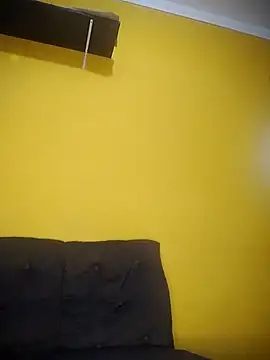zeebighips' Live Chat Room