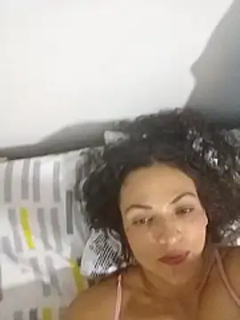 غرفة دردشة bella-diaz المباشرة