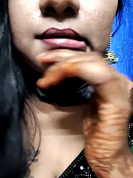 Meera_mia élő chatszobája