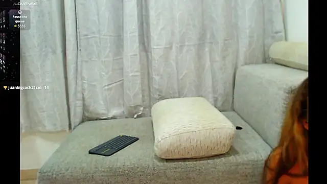PreettyMiaaのライブチャットルーム