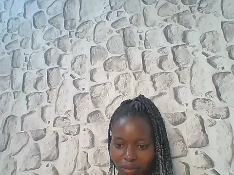 Gracious_petite001 Adlı Modelin Canlı Sohbet Odası