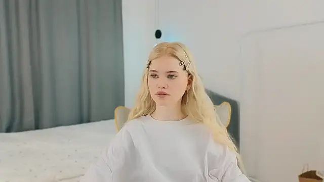 mood_berry_'s Live Chat Room