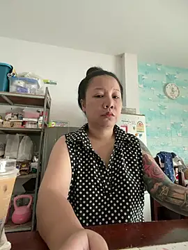 LINDA_HDn Live chat-huone