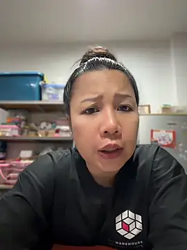 LINDA_HD Live Chatraum