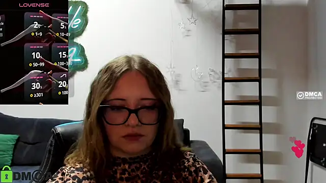 غرفة دردشة JuliNy_x المباشرة