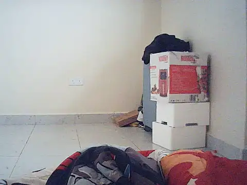 Sweet_ladasha Adlı Modelin Canlı Sohbet Odası