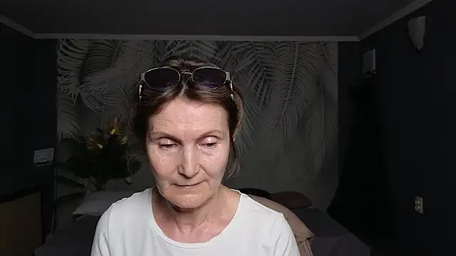 Mabel_Magic's Live Chat Room