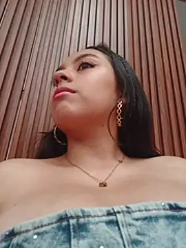 LuciiferBlack Live Chatraum
