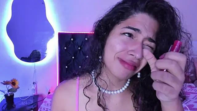 Sala de chat ao vivo de Nadia-Monroe