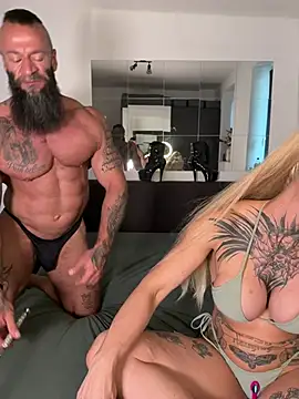 Онлайн чат glorycouple_xlive