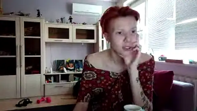Tannet_Lovelyyy – live chatrum