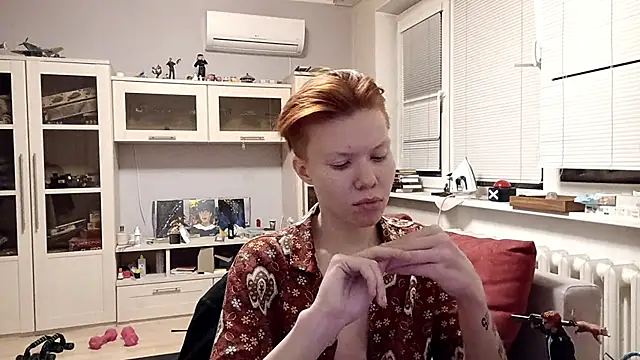 Tannet_Lovelyyy's Live Chat Room