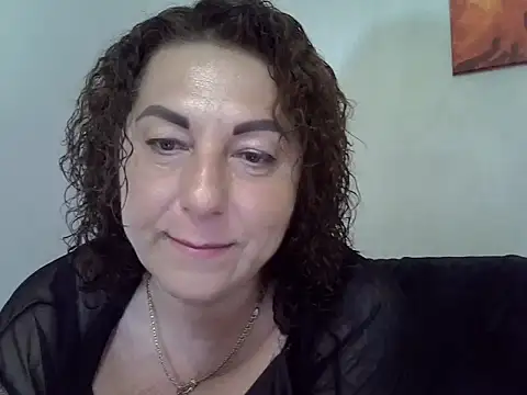 חדר צ'אט בשידור חי של Margot8888