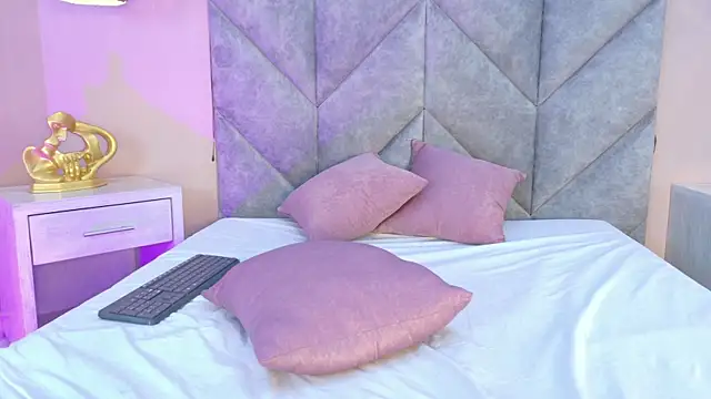 Chat soba uživo modela AradiaNocturne