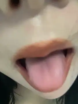 momo-wu Live Chatraum