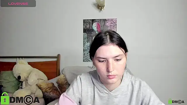 Kira_Devi Ruang Obrolan Langsung
