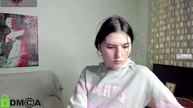 Sala de chat en directo de Kira_Devi