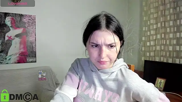 غرفة دردشة Kira_Devi المباشرة