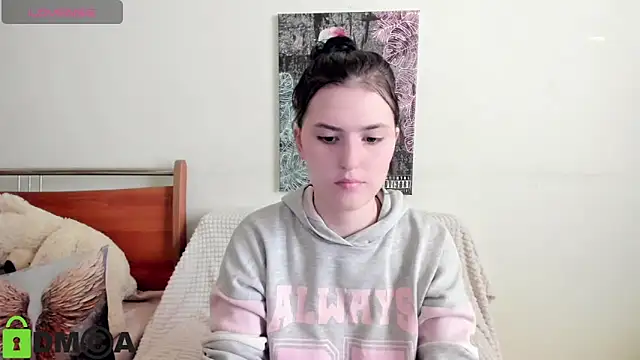 Kira_Devi Live Chatraum