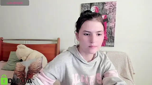 Sala de chat ao vivo de Kira_Devi